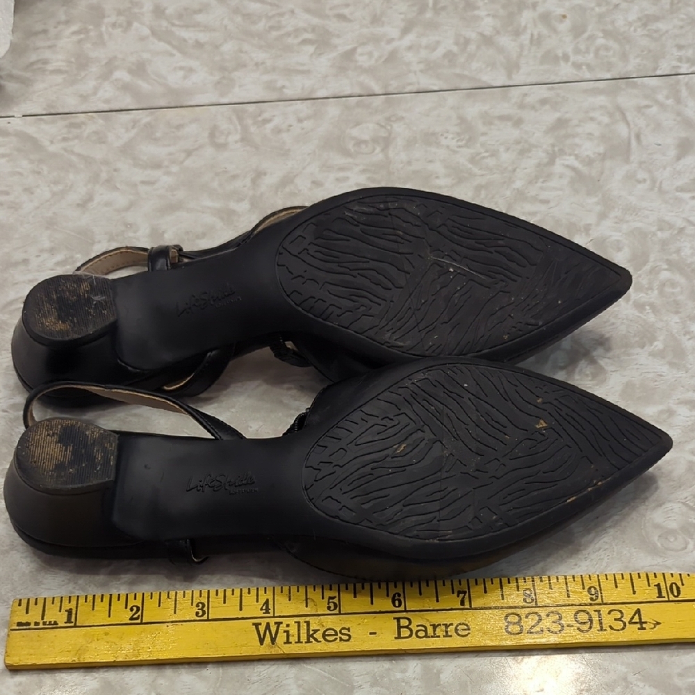 Life Stride Black Pointed Toe Slingback Heels - Picture 4 of 6